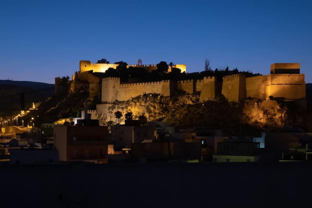 Apartamento Lifehouse Cathedral * Free Parking* Superiorwifi* Almería Exterior foto